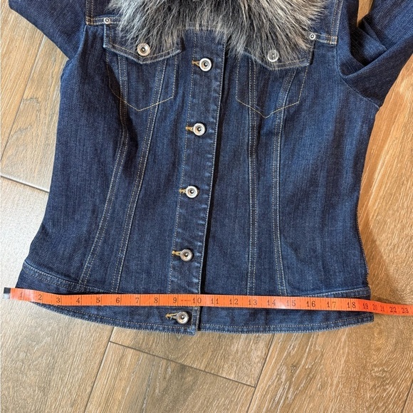 I.N.C. Denim jacket  with faux fur removable collar size small - Picture 4 of 11